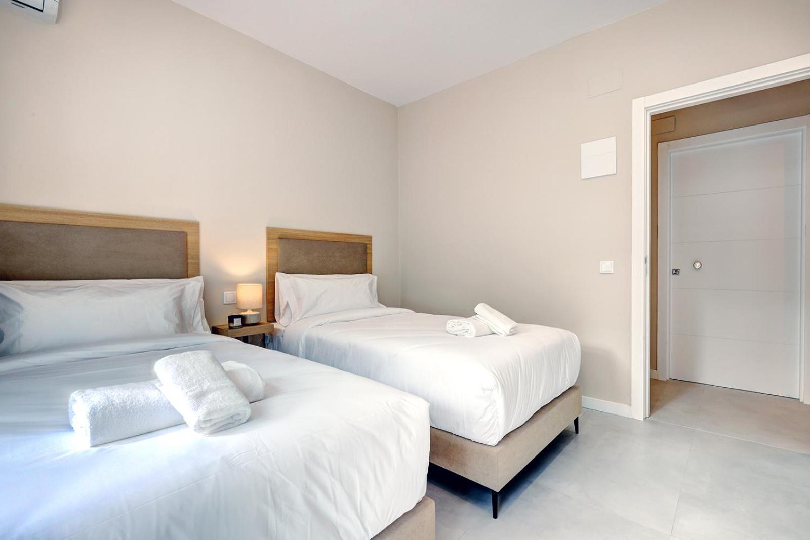 Hostal Puerta Almar Estepona Extérieur photo
